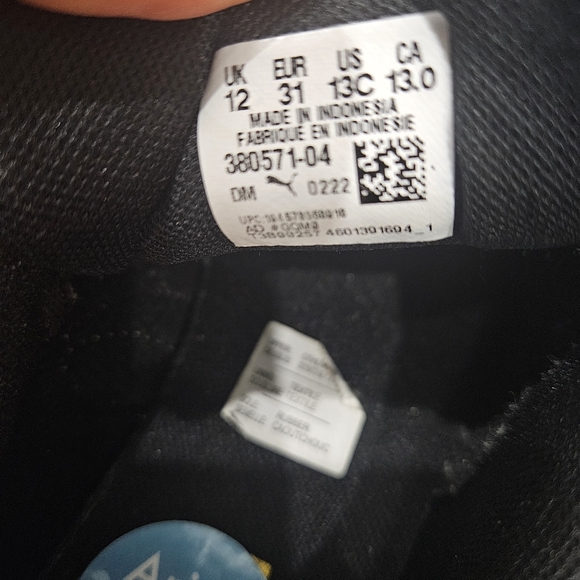 Boys Puma Sneakers - Picture 3 of 3